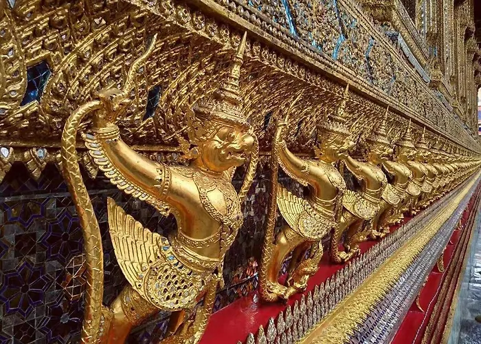 Thip At Surawong Апартаменты